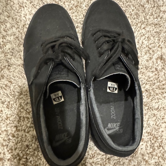 Nike sb skateboarding shoes, size 10 - Picture 2 of 5